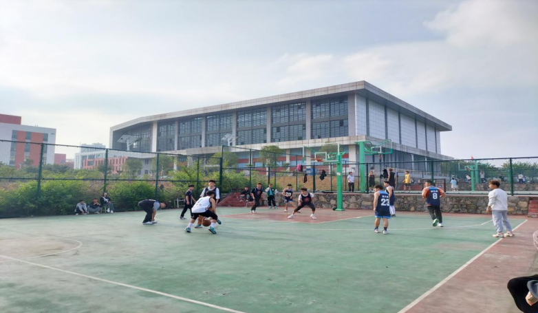 社會服務系舉辦籃球迎新杯比賽