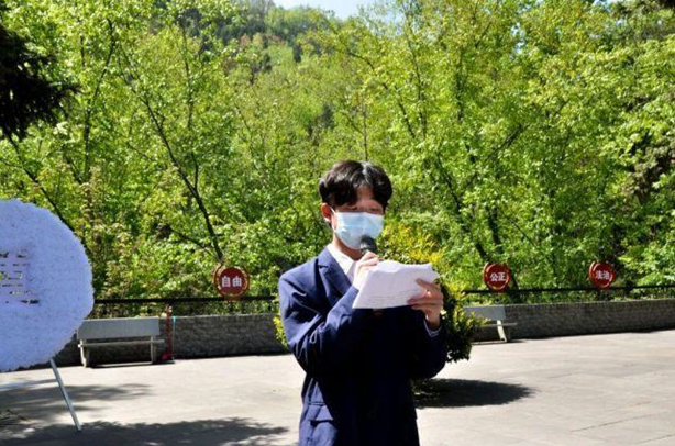 信息工程系“緬懷革命先烈、傳承紅色基因、爭做報國青年”黨史學(xué)習(xí)教育團(tuán)日活動