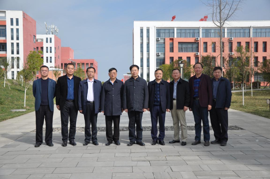 廣州市總工會唐航浩領導一行蒞臨我院指導