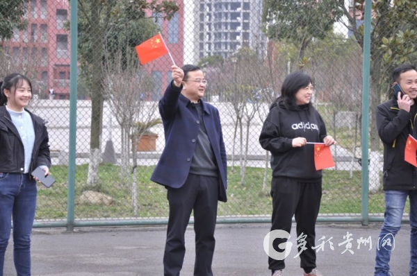 燃燒我的卡路里——畢節工業職業技術學院開展“巾幗心向黨 奮斗新征程”暨首屆師生環校跑比賽