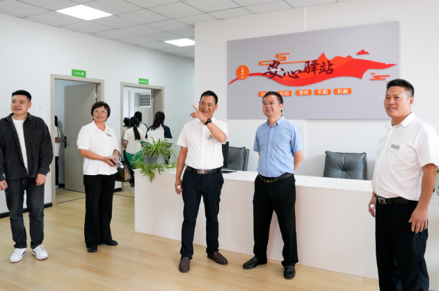 黔西市中等職業學校赴畢節工業職業技術學院游學考察暨“3+3”中高職協同發展座談會