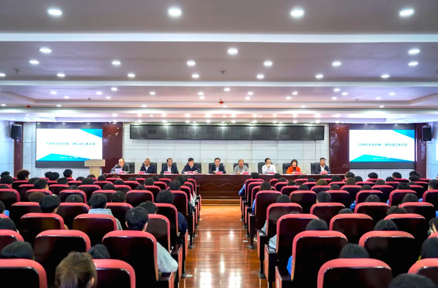 “貴州科學家精神”進校園活動 在畢節工業職業技術學院舉行